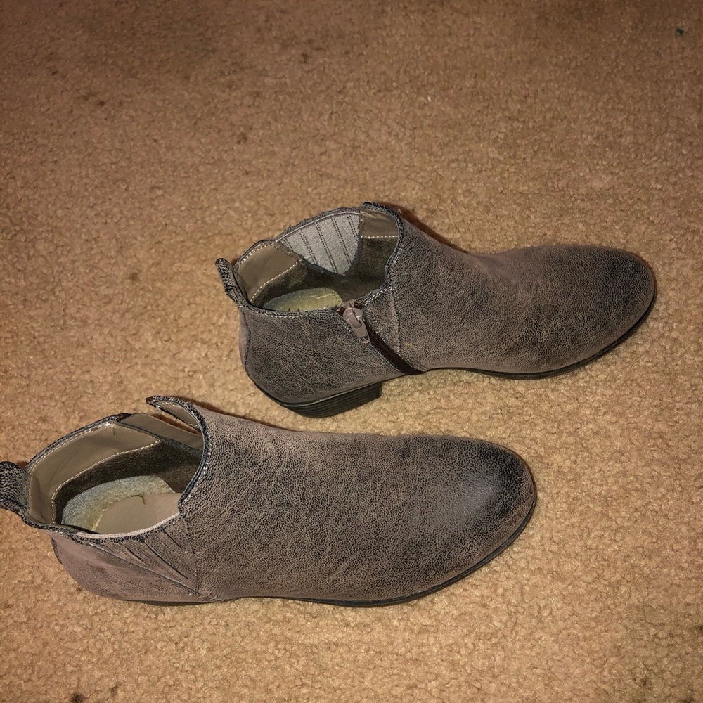 Booties - Picture 3 of 3
